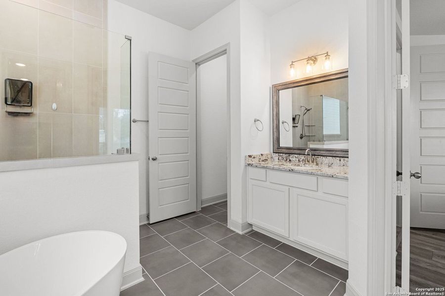 Furnished interior view inside a new home in Esperanza – New Phase Now Selling, Boerne (Image 11). Furnished interior view inside a new home in Esperanza – New Phase Now Selling, Boerne (Image 11).