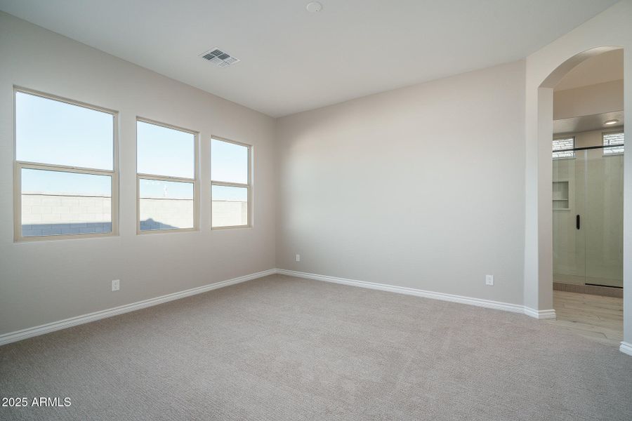 11) PRIMARY BEDROOM 11) PRIMARY BEDROOM