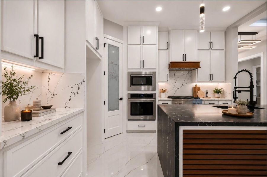 Enjoy your fully applianced kitchen, this home is ready for move in day! Enjoy your fully applianced kitchen, this home is ready for move in day!