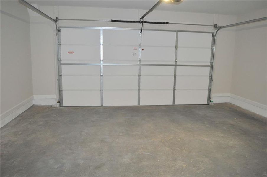 Spacious, unfurnished interior of a new home in The Carlyle, Marietta (Image 25).