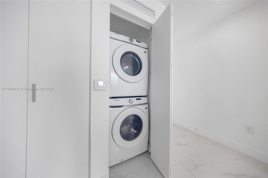 Furnished interior view inside a new home in Aria Reserve, Miami (Image 7). Furnished interior view inside a new home in Aria Reserve, Miami (Image 7).