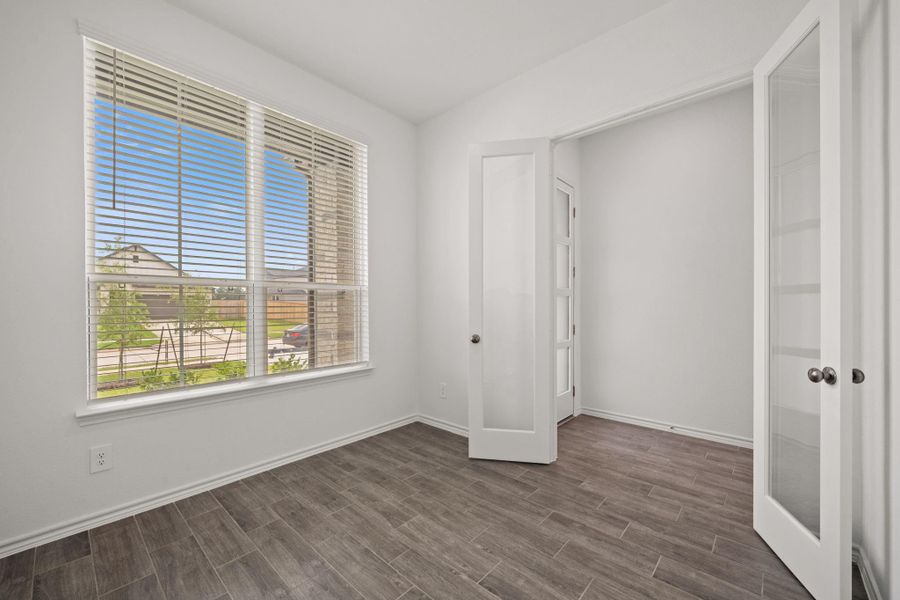Spacious, unfurnished interior of a new home in Montgomery Bend, Montgomery (Image 10). Spacious, unfurnished interior of a new home in Montgomery Bend, Montgomery (Image 10).