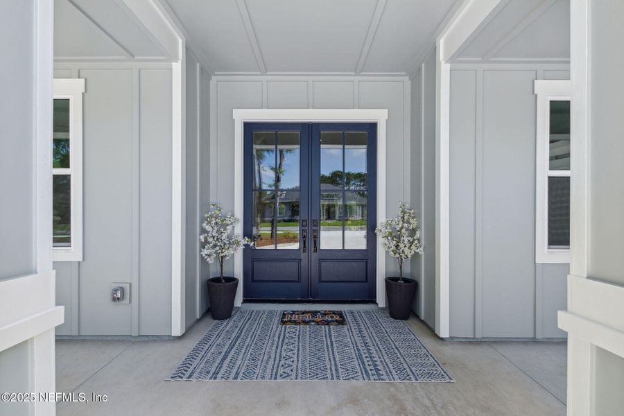 Exterior details and patio area of a home in , Yulee (Image 25).