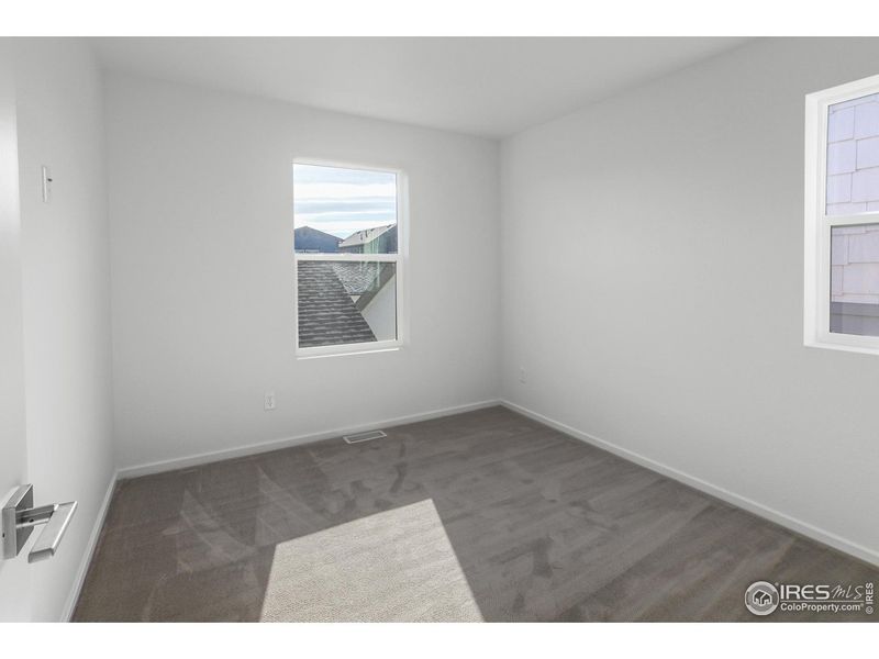 Spacious, unfurnished interior of a new home in , Fort Collins (Image 22).