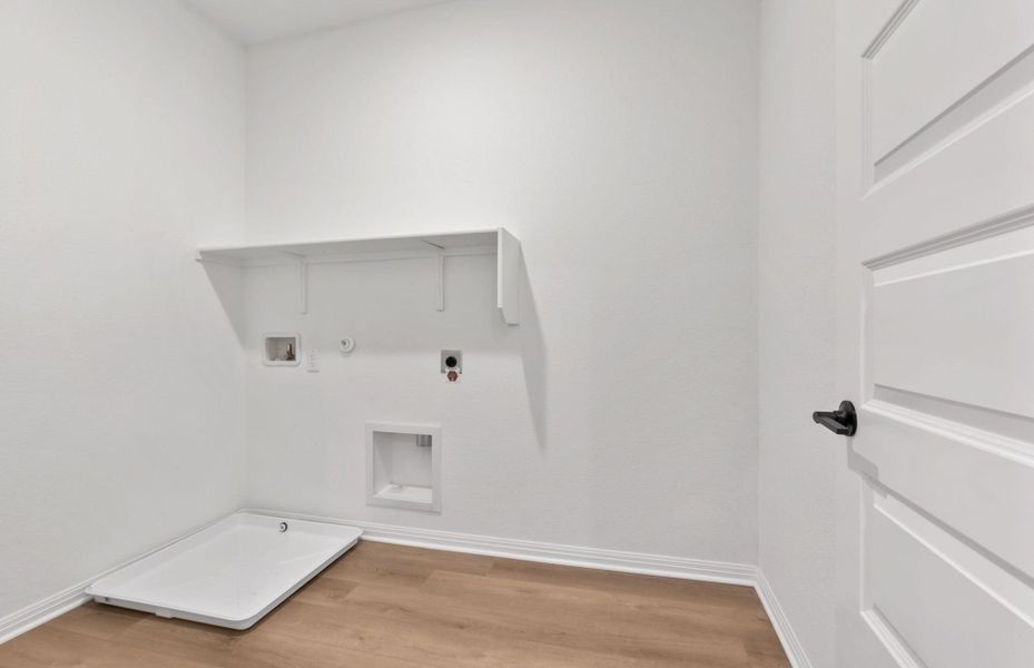 Spacious, unfurnished interior of a new home in Whitestone Preserve, Cedar Park (Image 28).