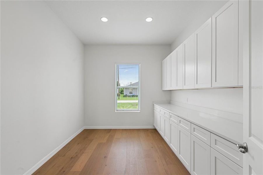 Spacious, unfurnished interior of a new home in , Sanford (Image 27).