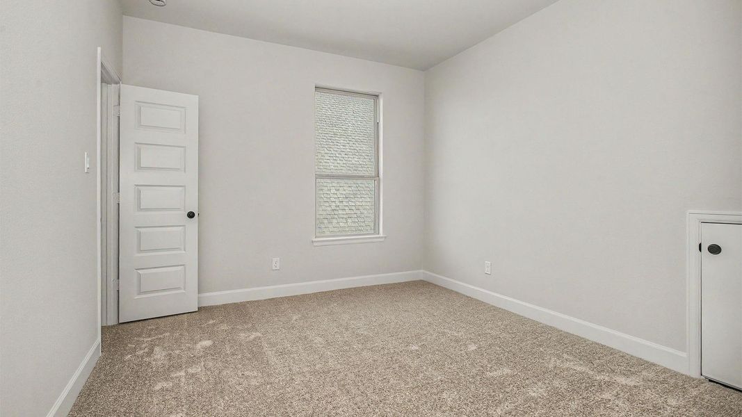 Spacious, unfurnished interior of a new home in Meridiana, Manvel (Image 7).