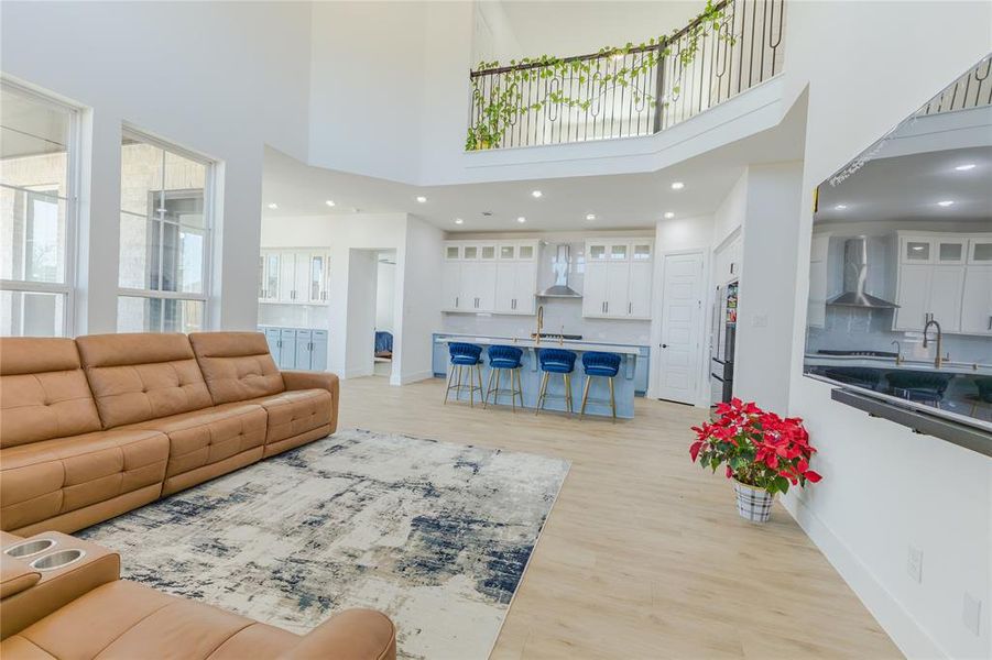 Furnished interior view inside a new home in , Aubrey (Image 18).