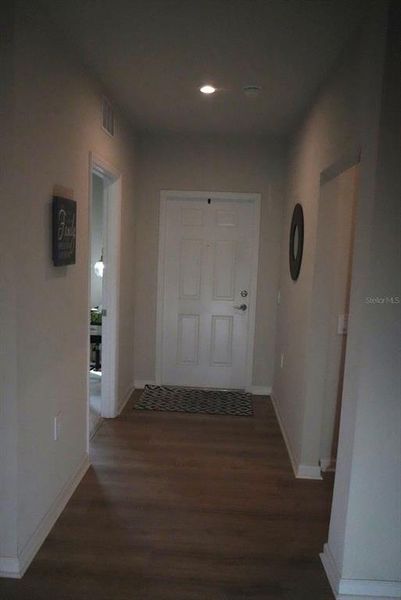 Spacious, unfurnished interior of a new home in , Port Charlotte (Image 25).