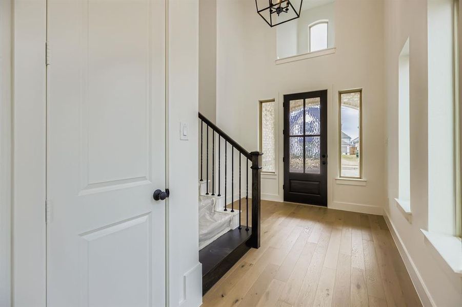 Spacious, unfurnished interior of a new home in Mosaic 40s, Celina (Image 25).