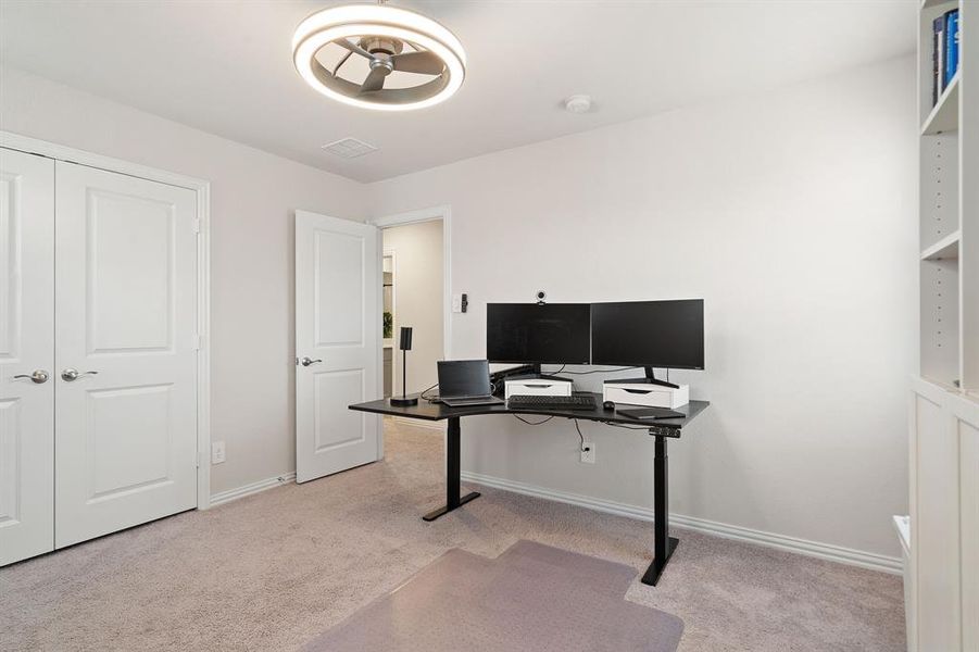 Furnished interior view inside a new home in Northstar, Haslet (Image 17).