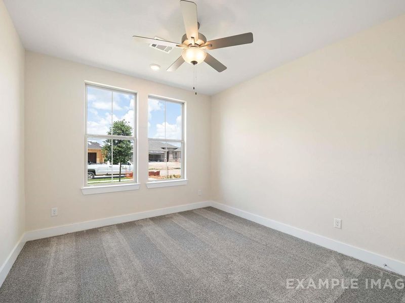 Spacious, unfurnished interior of a new home in Lago Mar, Texas City (Image 19).