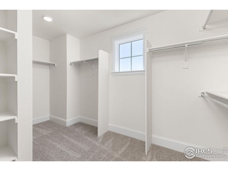 Spacious, unfurnished interior of a new home in Westerly, Erie (Image 18).