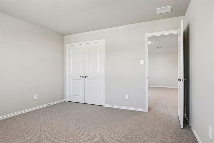 Spacious, unfurnished interior of a new home in Windmore, Princeton (Image 31).