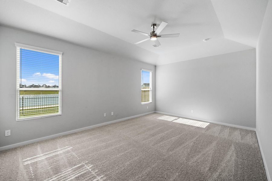 Spacious, unfurnished interior of a new home in Grand Oaks Village, Houston (Image 21).