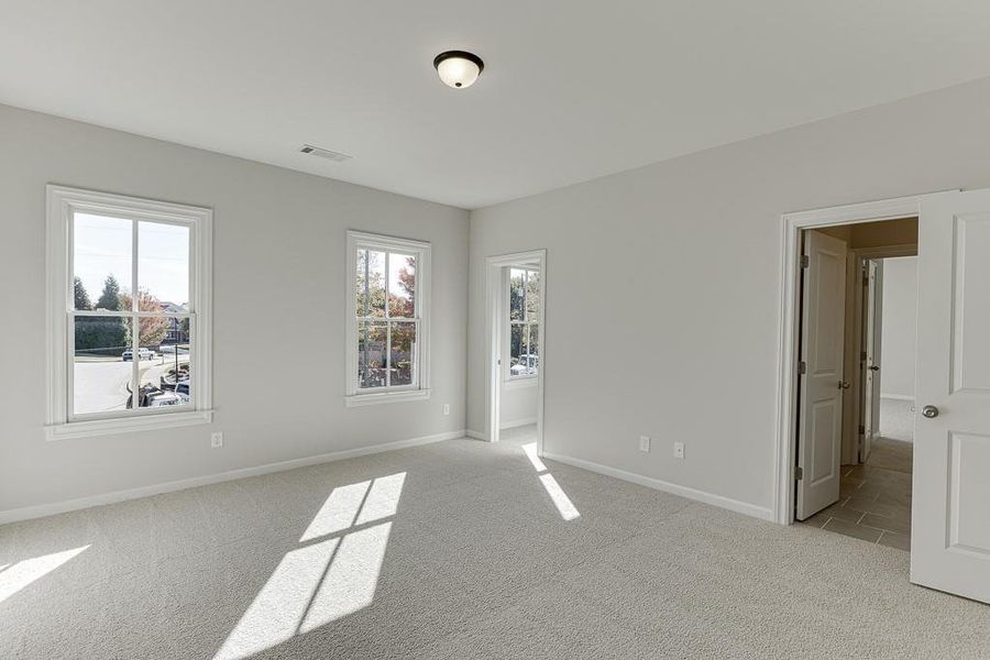 Spacious, unfurnished interior of a new home in , Buford (Image 48).