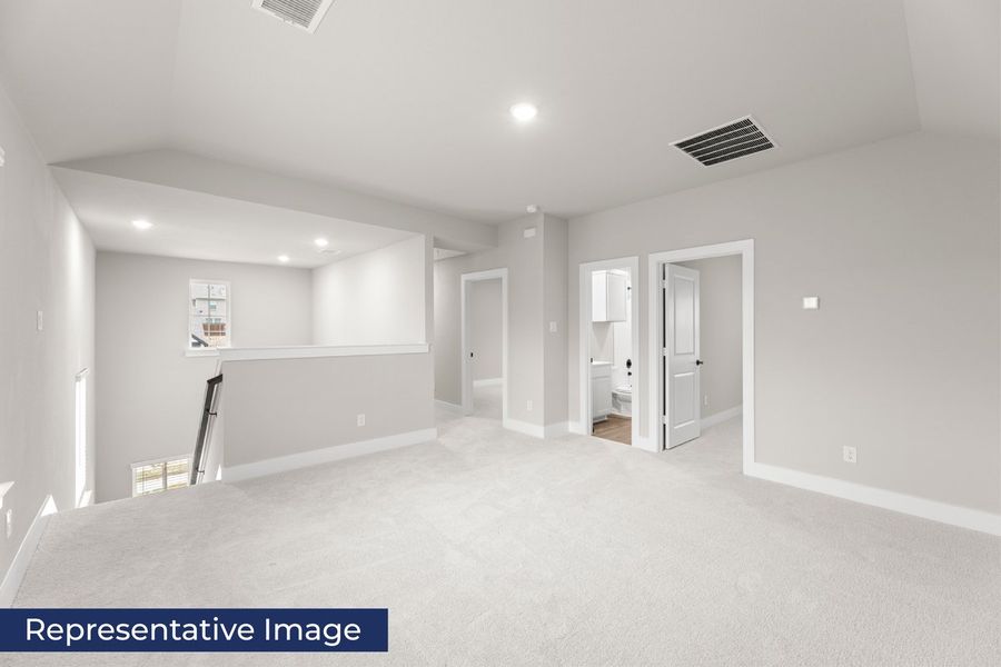 Representative unfurnished interior of a home built from the Jackson Select F by First Texas Homes in Las Lomas, Forney (Image 11).