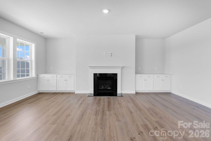 Spacious, unfurnished interior of a new home in Roselyn, Lancaster (Image 17). Spacious, unfurnished interior of a new home in Roselyn, Lancaster (Image 17).