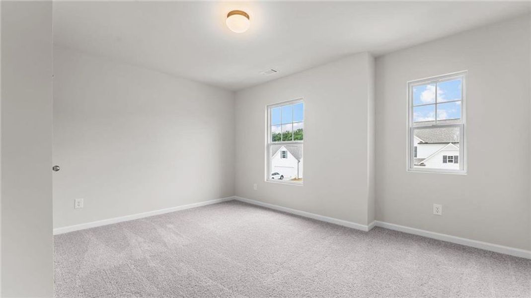 Spacious, unfurnished interior of a new home in Hampton Ridge, Jefferson (Image 7).