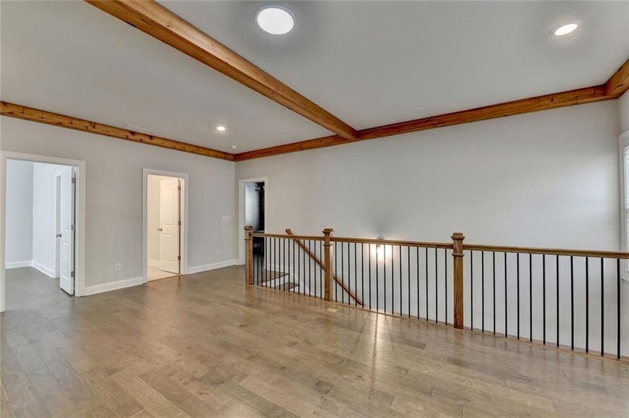 Spacious, unfurnished interior of a new home in , Duluth (Image 74).