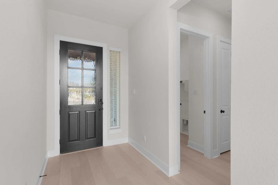 Spacious, unfurnished interior of a new home in Berry Creek Highlands, Georgetown (Image 11).
