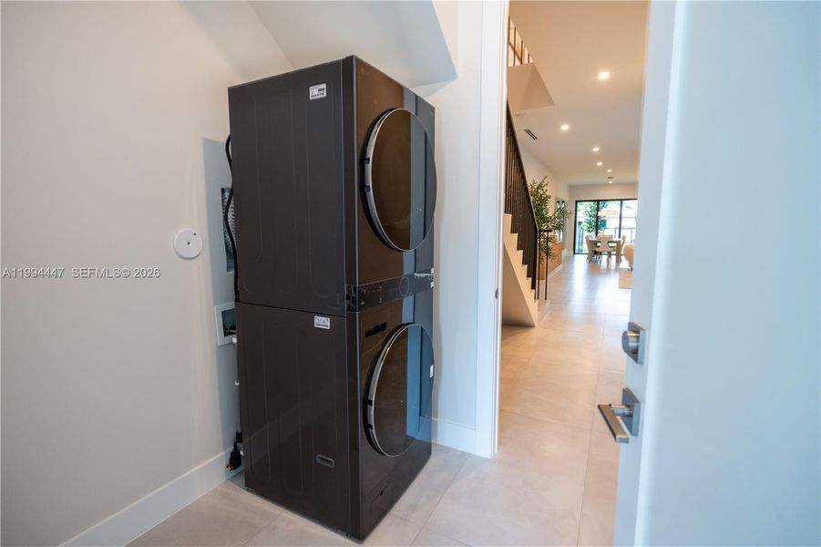 Furnished interior view inside a new home in , Miami (Image 30).