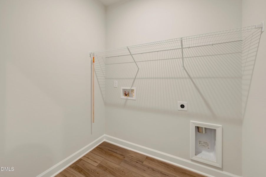 RAL_MewsatHoldingVillage_Sampson-MewsatH