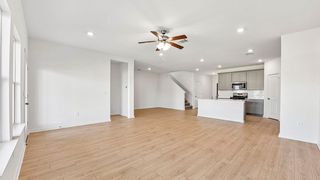 Spacious, unfurnished interior of a new home in Monarch Ranch, Manor (Image 22).