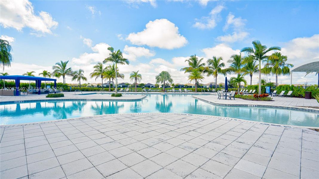 Community amenities in , Westlake (Image 47).