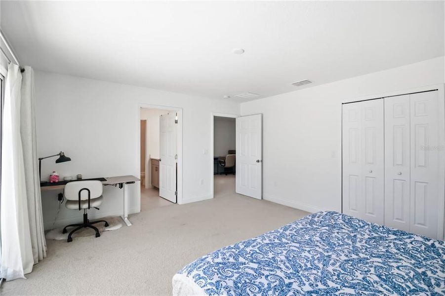 Furnished interior view inside a new home in Blue Diamond , Orlando (Image 45).