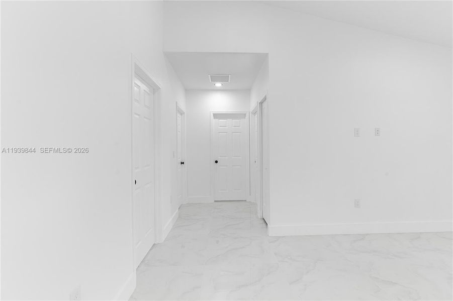 Spacious, unfurnished interior of a new home in , Lehigh Acres (Image 13).