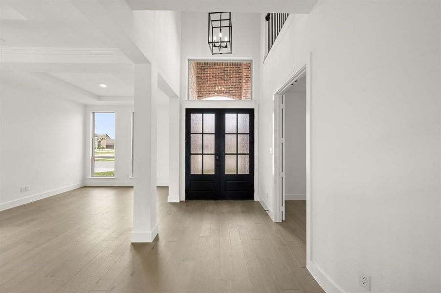 Spacious, unfurnished interior of a new home in La Frontera, Fort Worth (Image 18).