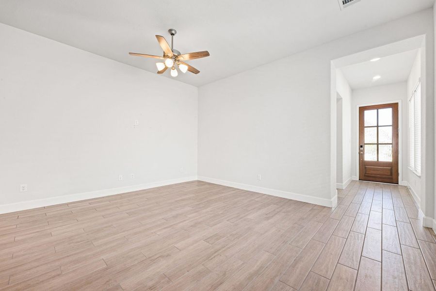 Spacious, unfurnished interior of a new home in The Grand Prairie, Hockley (Image 15).