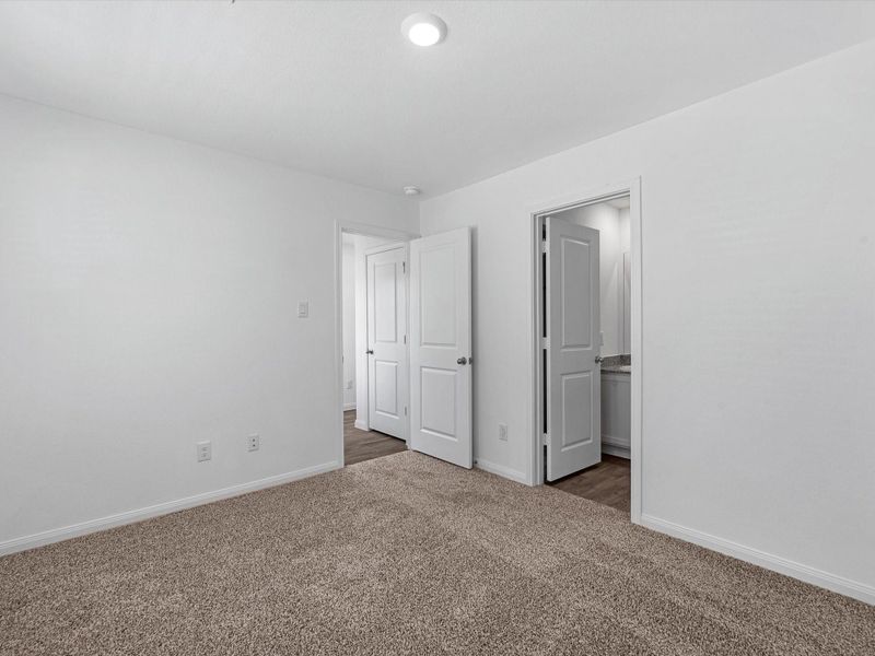 Spacious, unfurnished interior of a new home in William Trails, Willis (Image 22).