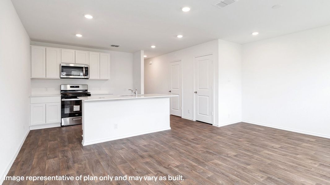 Image 18 representing the The Robin by D.R. Horton in Blue Ridge Ranch, San Antonio, TX. Image 18 representing the The Robin by D.R. Horton in Blue Ridge Ranch, San Antonio, TX.