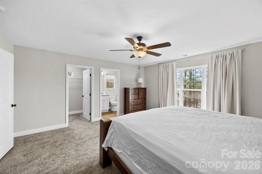 Furnished interior view inside a new home in , Kannapolis (Image 17).