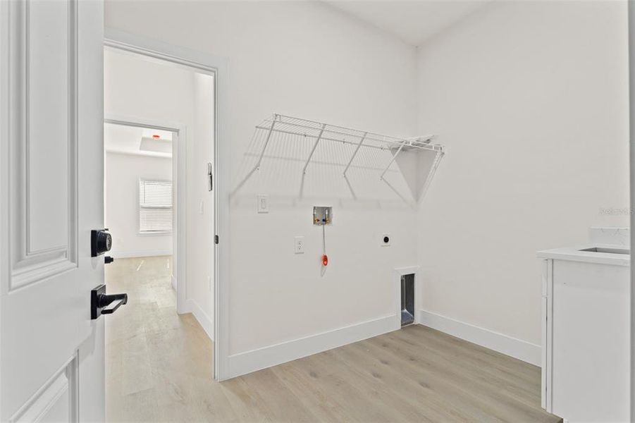 Spacious, unfurnished interior of a new home in , Brooksville (Image 45).