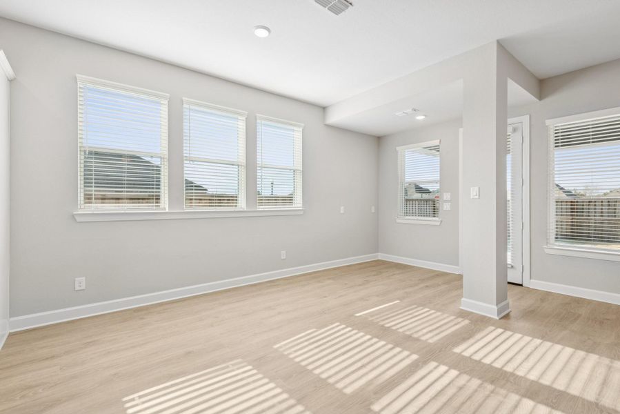 Spacious, unfurnished interior of a new home in Riceland 50’ Front Load Homesites, Mont Belvieu (Image 25).