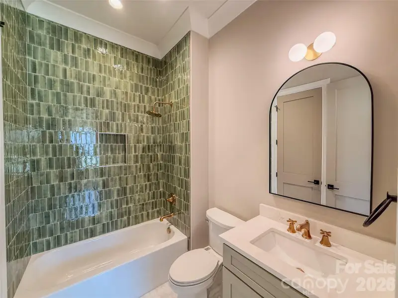 Office/2nd Bedroom Bathroom