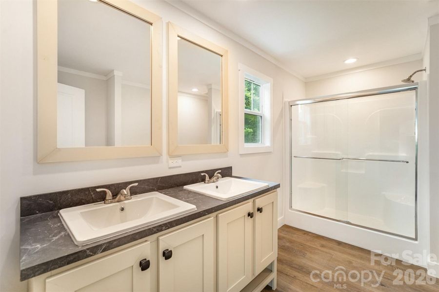 Furnished interior view inside a new home in , Shelby (Image 6).