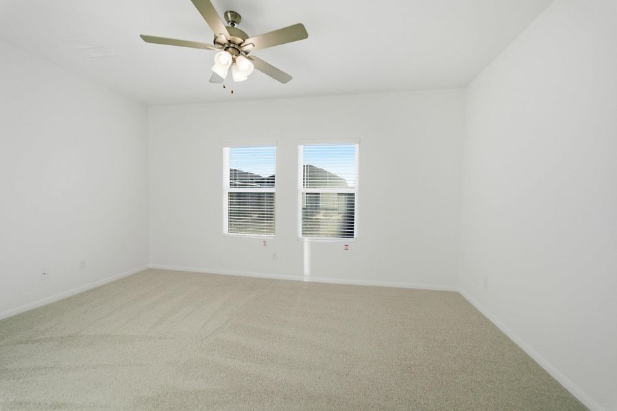 Spacious, unfurnished interior of a new home in Cool Water, Jarrell (Image 18).