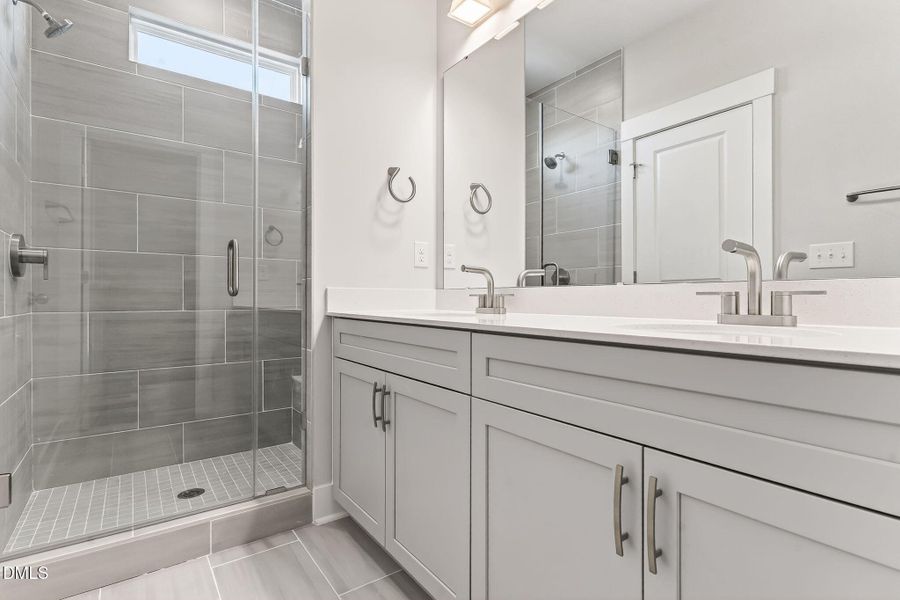 25-web-or-mls-DSC03571 25-web-or-mls-DSC03571