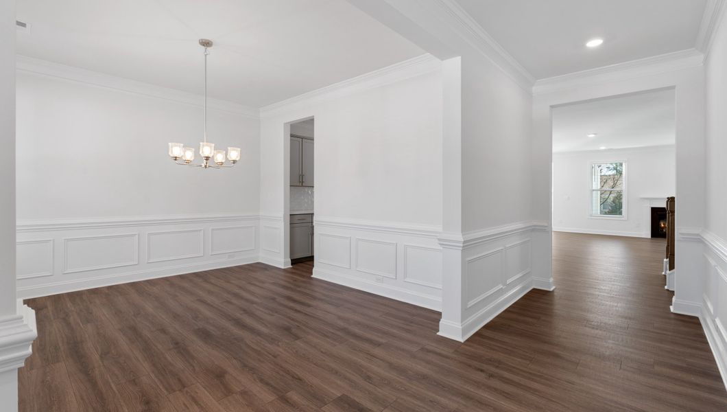 Spacious, unfurnished interior of a new home in Cottonwood Ridge, Piedmont (Image 16).