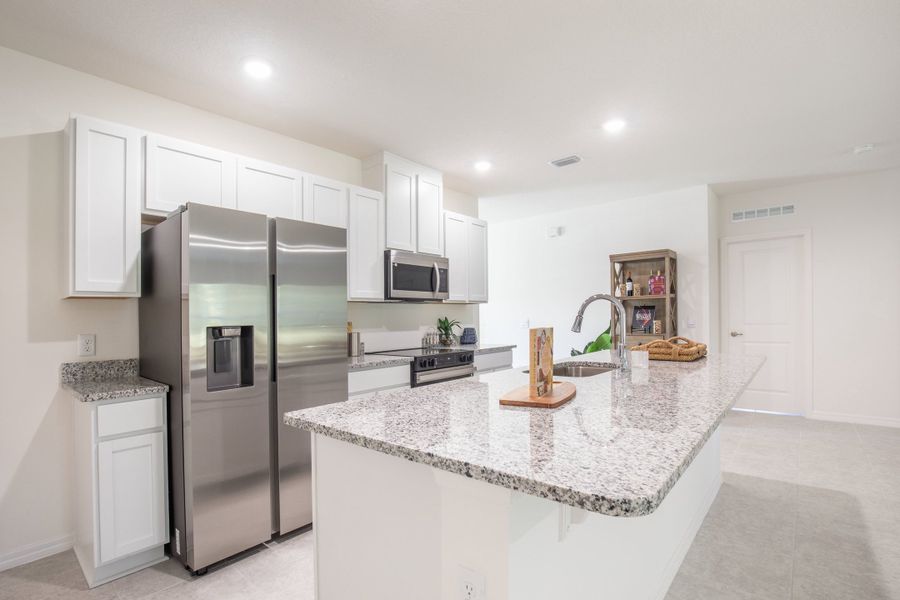 Representative furnished interior of a home built from the Willow by Maronda Homes in Coastal Communities, Edgewater (Image 7).