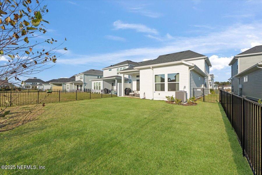 Exterior details and patio area of a home in , Jacksonville (Image 34).