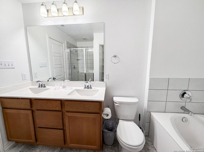 Furnished interior view inside a new home in Marbella, San Antonio (Image 15).