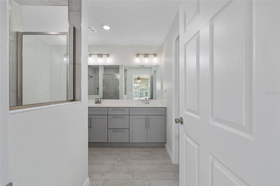Furnished interior view inside a new home in , Ocala (Image 10).