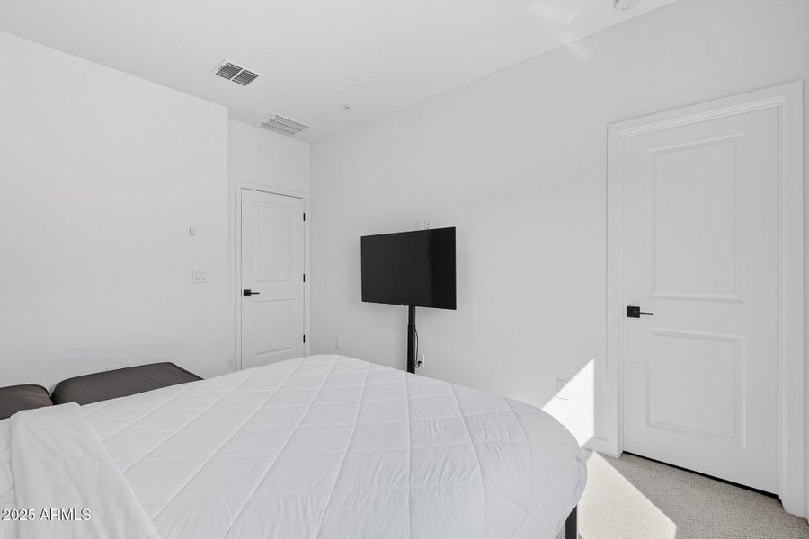 33-web-or-mls-Red-33