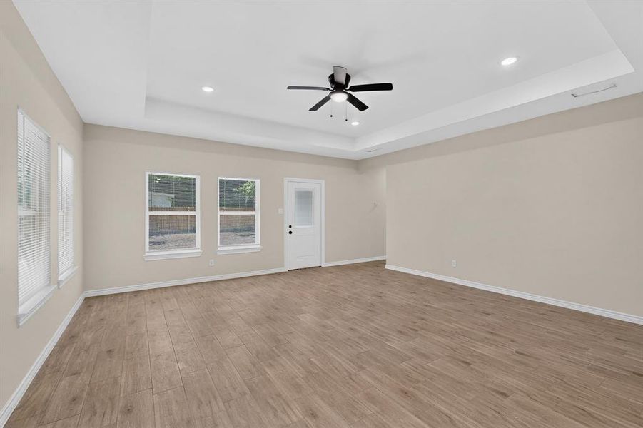 Spacious, unfurnished interior of a new home in , Gainesville (Image 16).