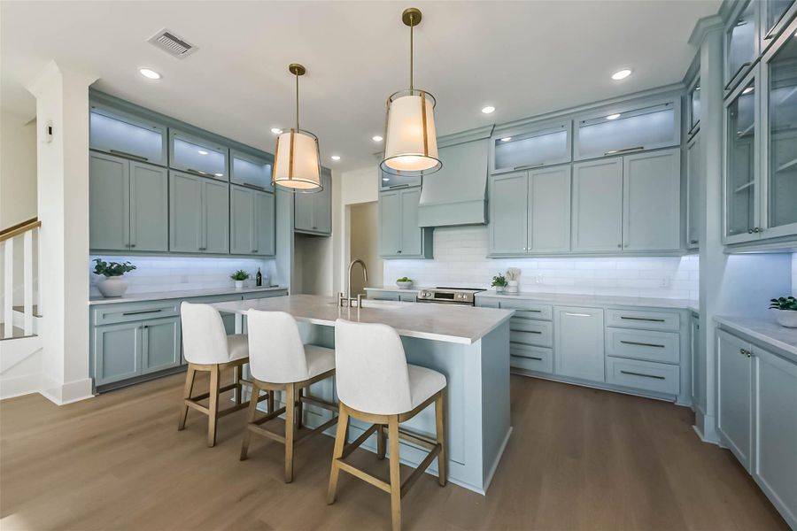 Furnished interior view inside a new home in , Galveston (Image 20).